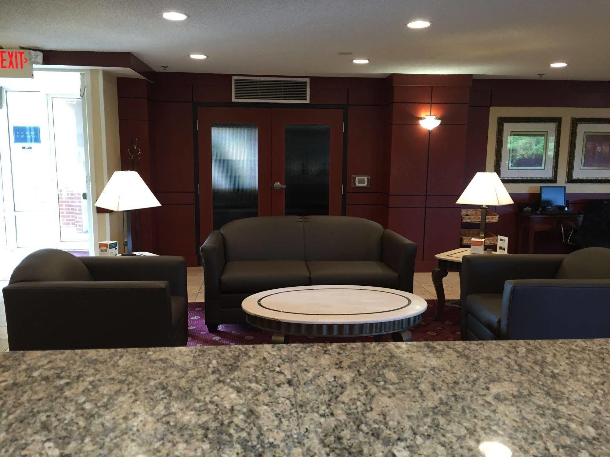 Quality Inn Milwaukee- ブルックフィールド エクステリア 写真